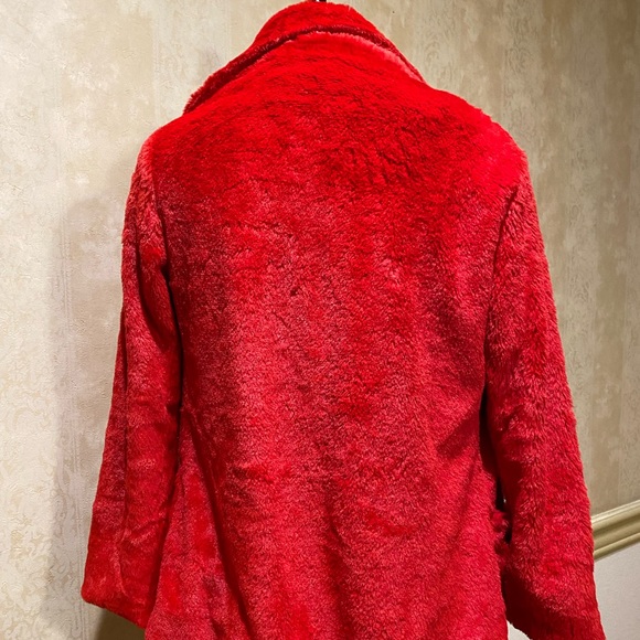 Red Fur Jacket - Picture 4 of 10